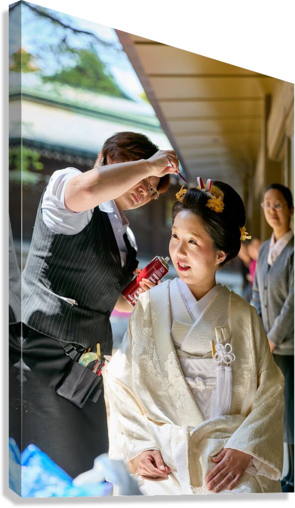 Traditional wedding preparation at Meiji Jingu shrine in Tokyo