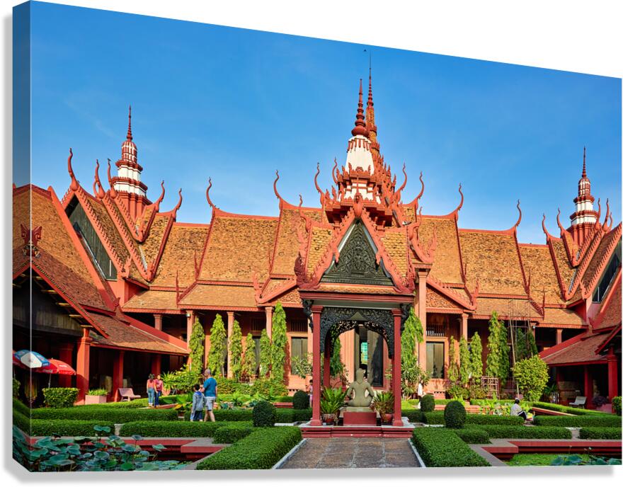 National Museum of Cambodia: traditional architecture lush gard