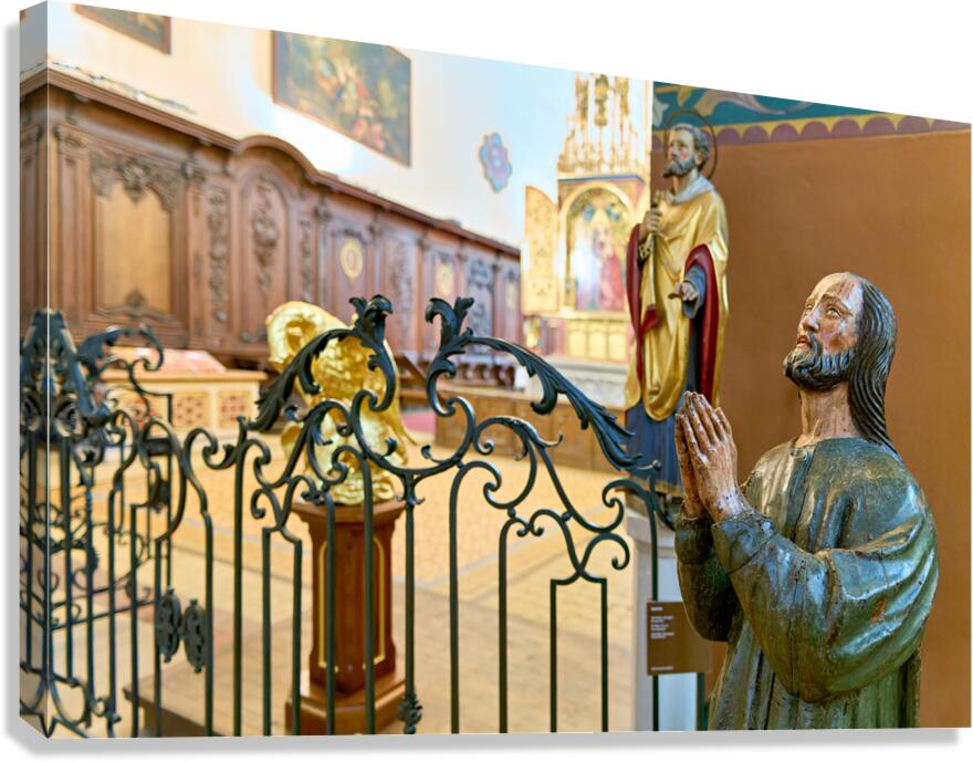 Statue of jesus christ in dominican church in colmar alsace fran