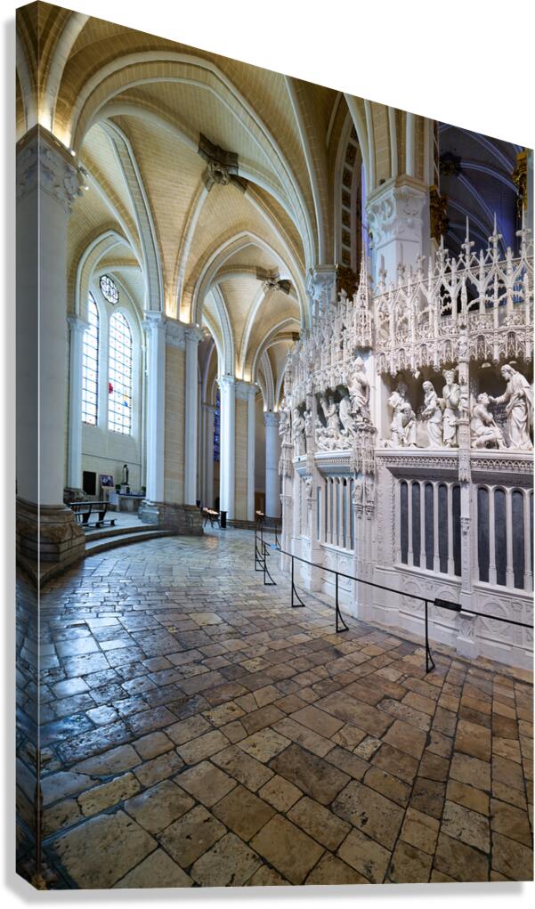 Chartres Cathedral shows detailed architecture in Chartres Franc