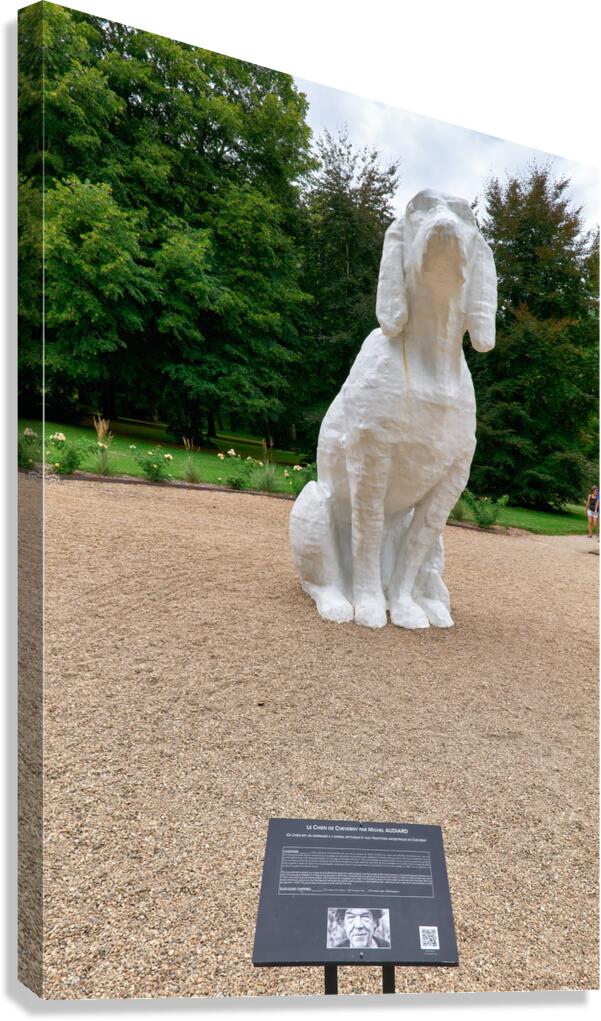 Cheverny displays Le Chien de Cheverny sculpture in France