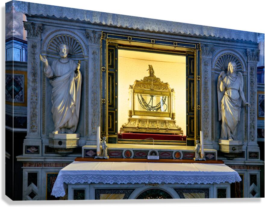 Visit to San Pietro in Vincoli showing St Peters chains in Rome