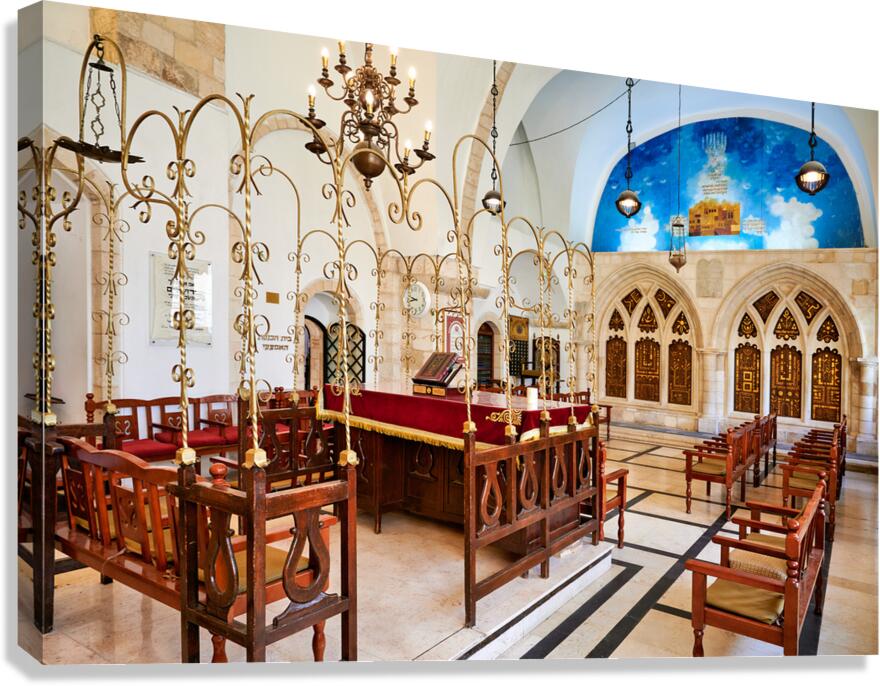Visitors explore four Sephardic synagogues in Jerusalem