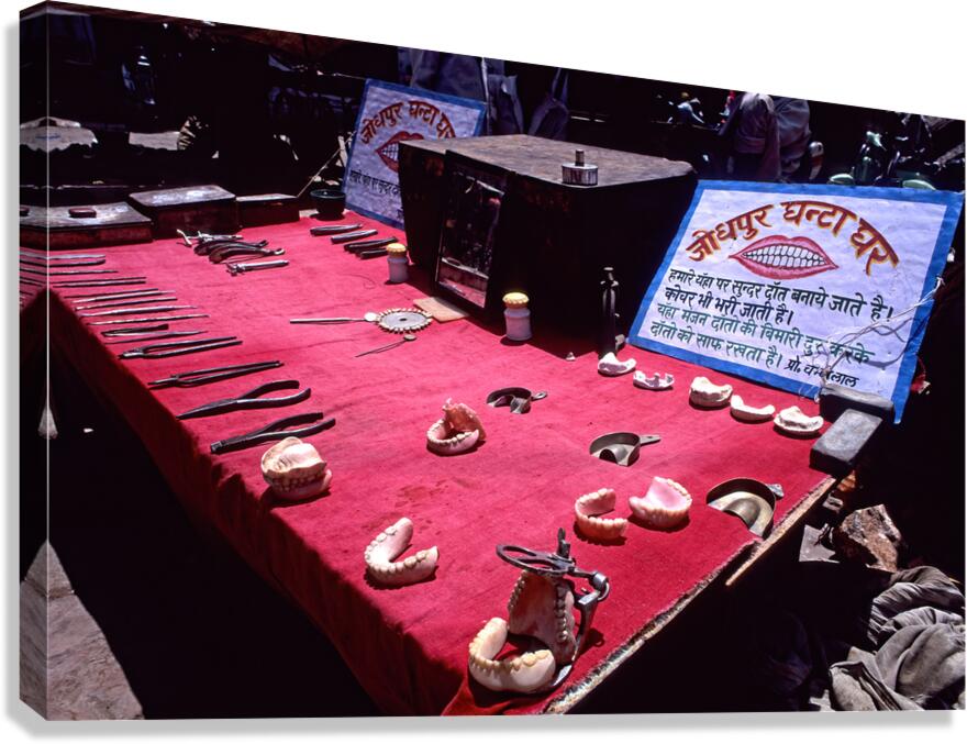 Street dentist setup in Jaipur Rajasthan serving local communit