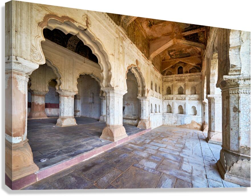 Exploring the fort complex in orchha madhya pradesh india