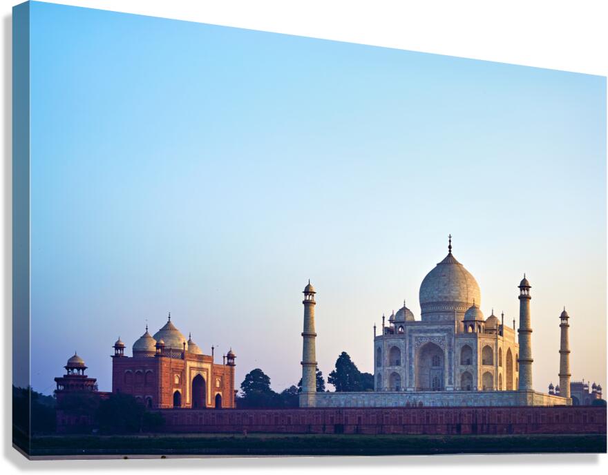 Visit to Taj Mahal Palace in Agra India during the day