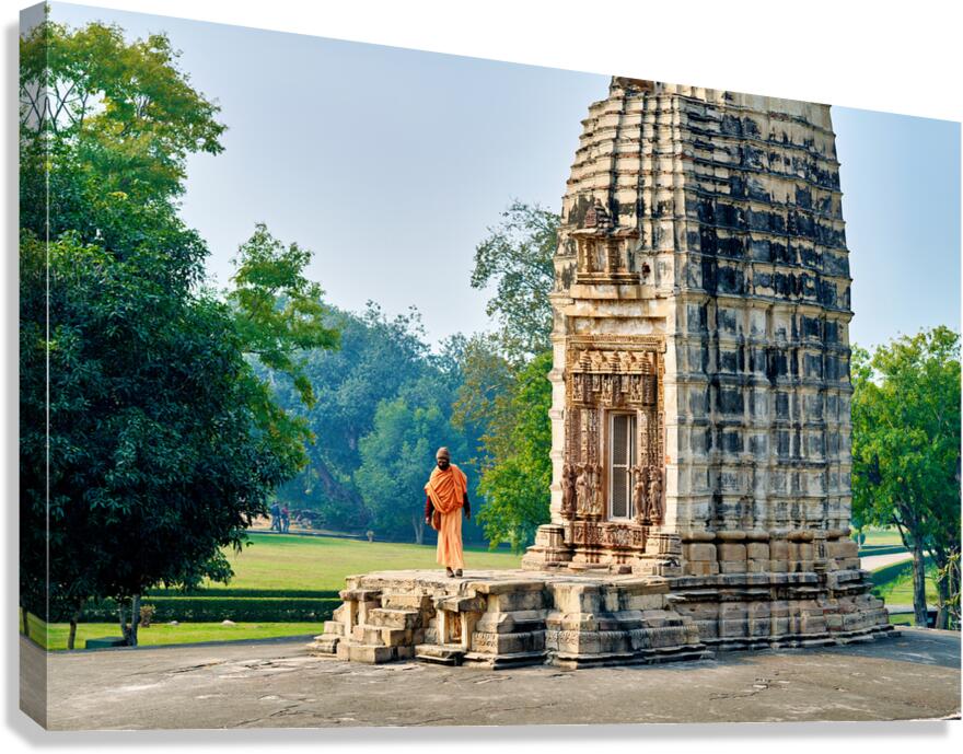 Hindu temples of Khajuraho in Madhya Pradesh attract visitors da