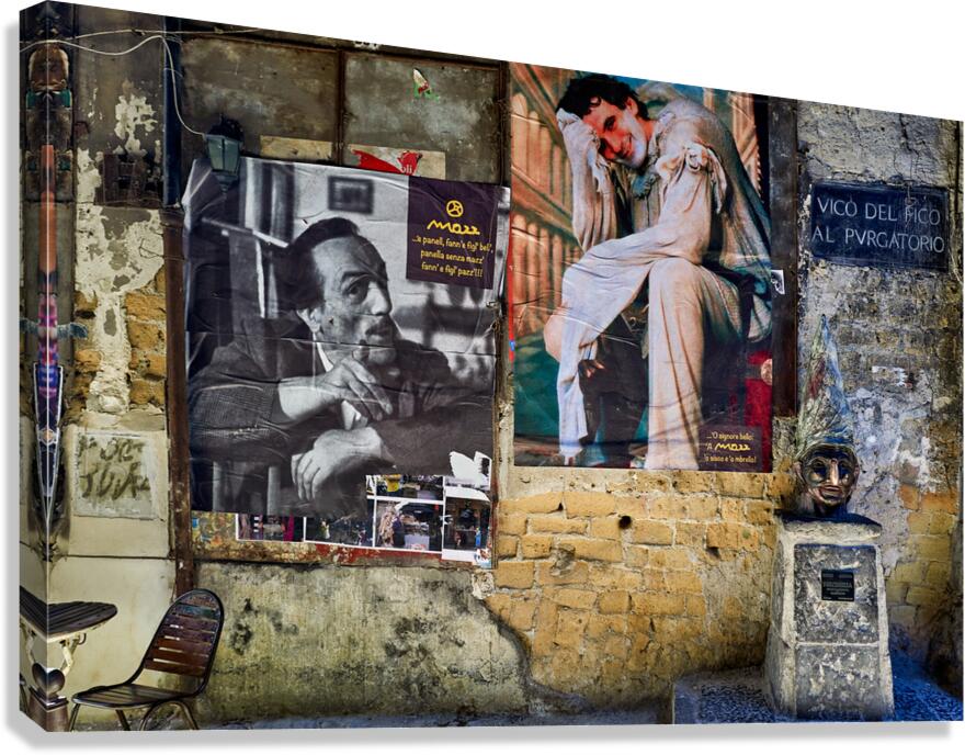 Naples street art honors Troisi and De Filippo