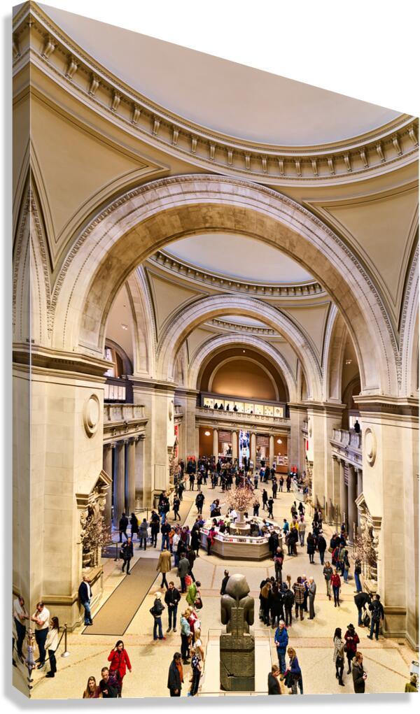 Visitors at the Metropolitan Museum of Art entrance