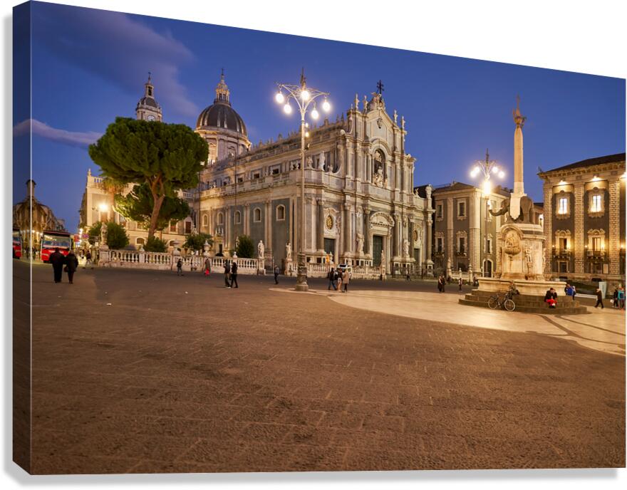 Explore historic sites at Sicilys Metropolitan Cathedral