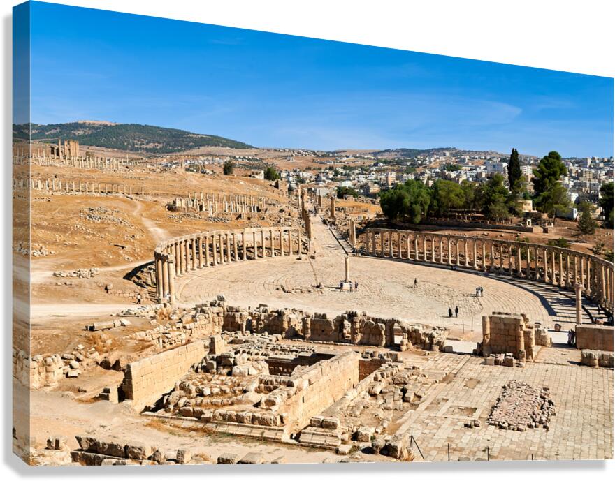 Exploring the oval forum and cardo maximus in Gerasa