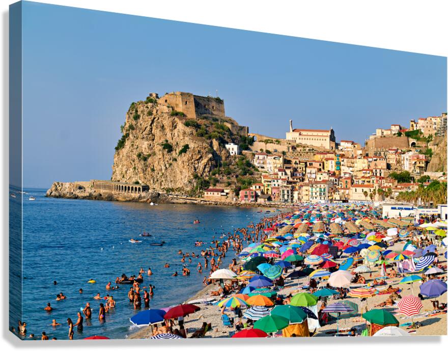 Visit to Marina Grande beach in Scilla Calabria during summer