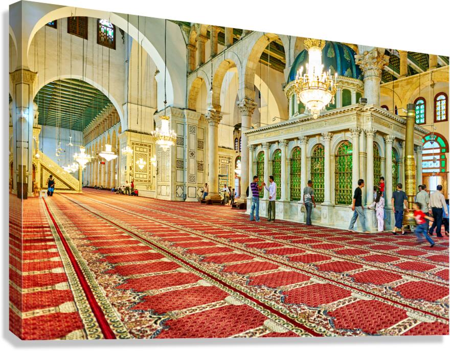 Visitors explore the interior of Umayyad Mosque in Damascus Syr