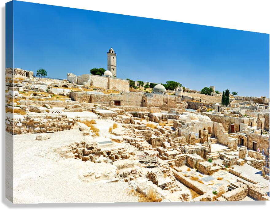 Visit to Citadel of Aleppo reveals ancient ruins in Syria