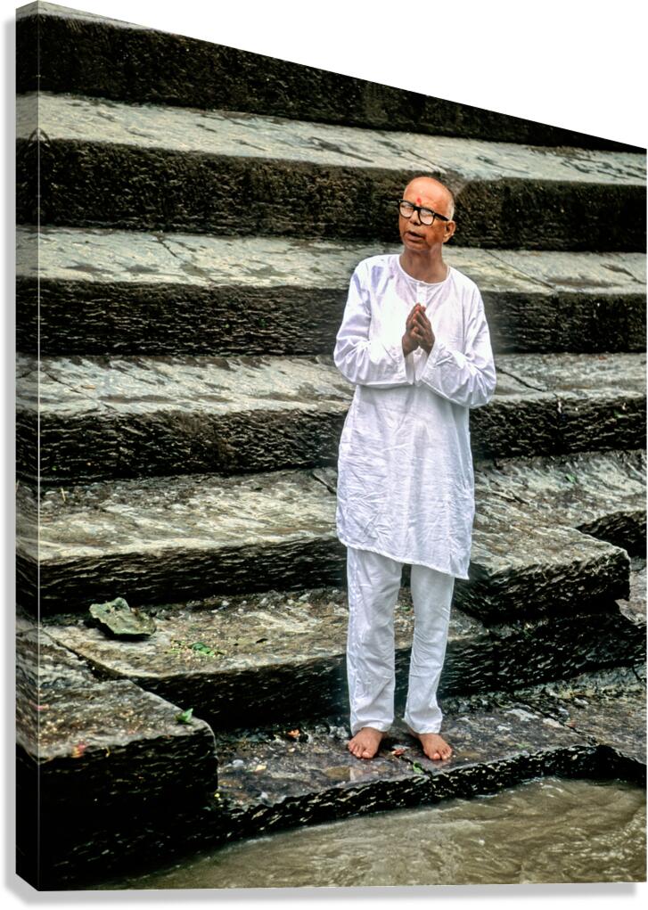 Pilgrim praying at Pashupatinath temple in Kathmandu Nepal