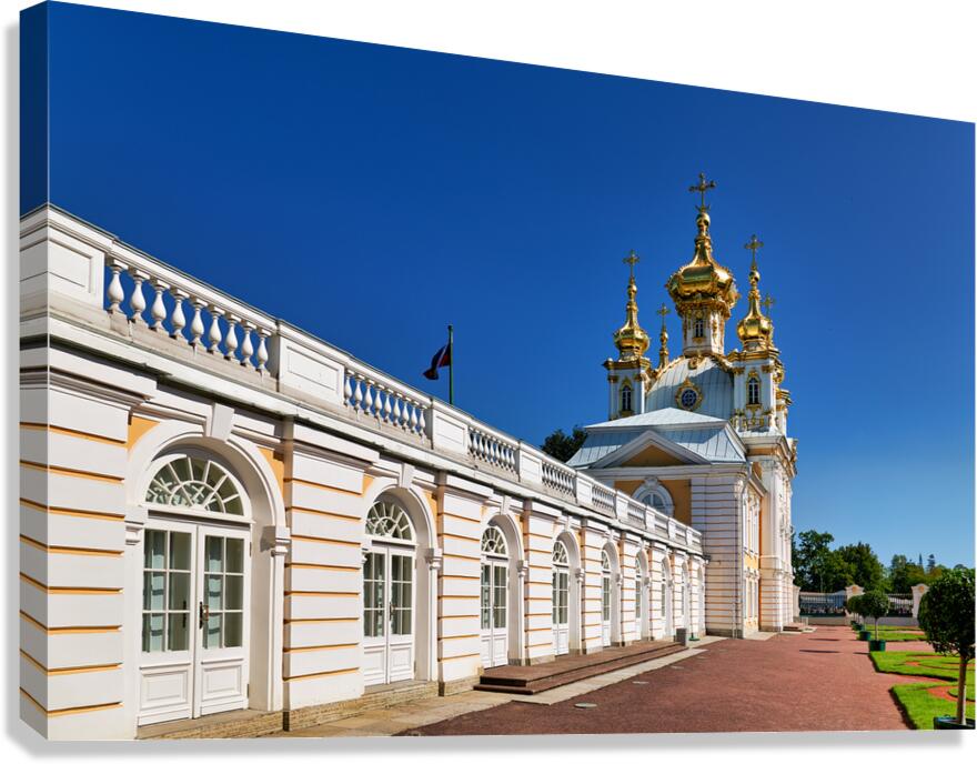 Exploring peterhof palace in saint petersburg russia