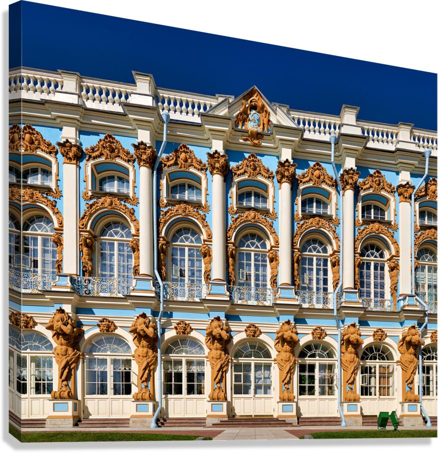 Catherine Palace in Pushkin shows rich design and art