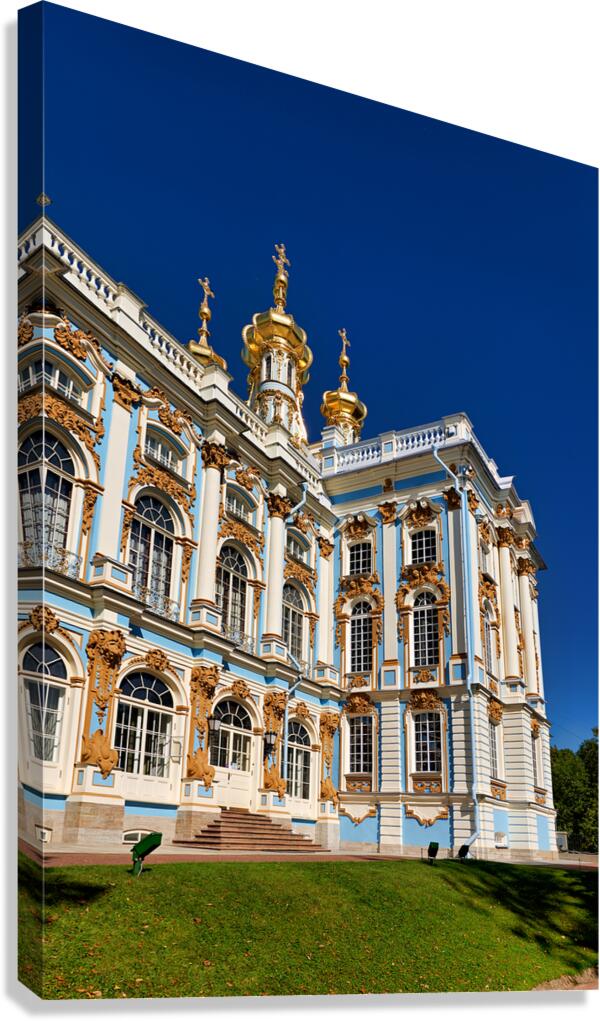 Catherine Palace stands in Tsarskoye Selo St