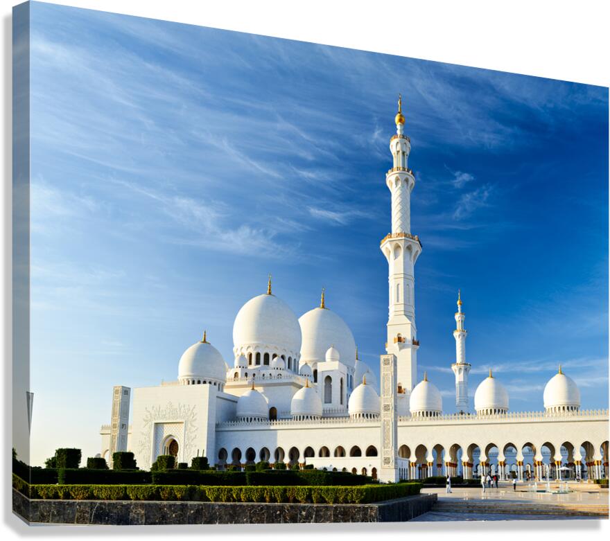 Visit to Sheikh Zayed Grand Mosque in Abu Dhabi during the day
