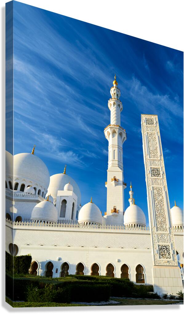 Visit to a mosque in Abu Dhabi during sunny day
