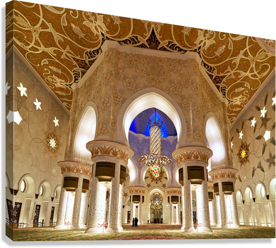 Exploring the interior of Sheikh Zayed Grand Mosque in Abu Dhabi