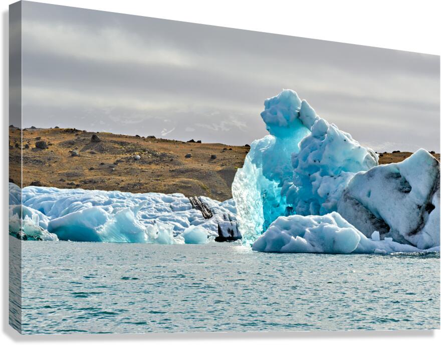 Visit to Jokulsarlon glacier lagoon in Iceland during the day