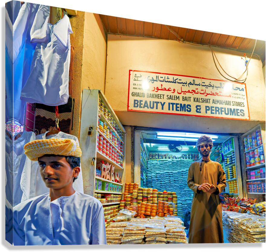 Visit to Mutrah Souq in Muscat Oman for shopping