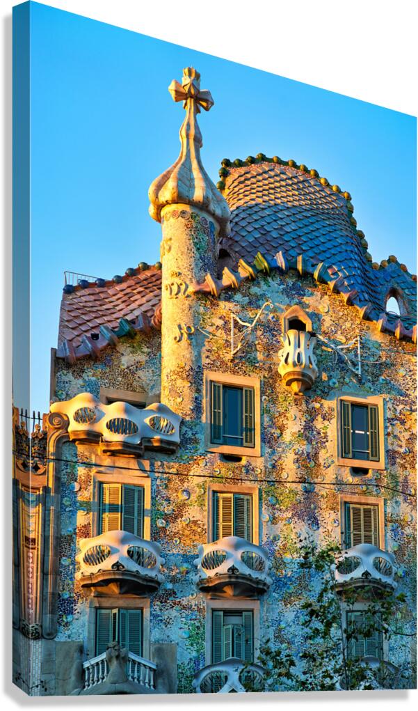 Exploring Casa Batllo in Barcelona during sunset hours