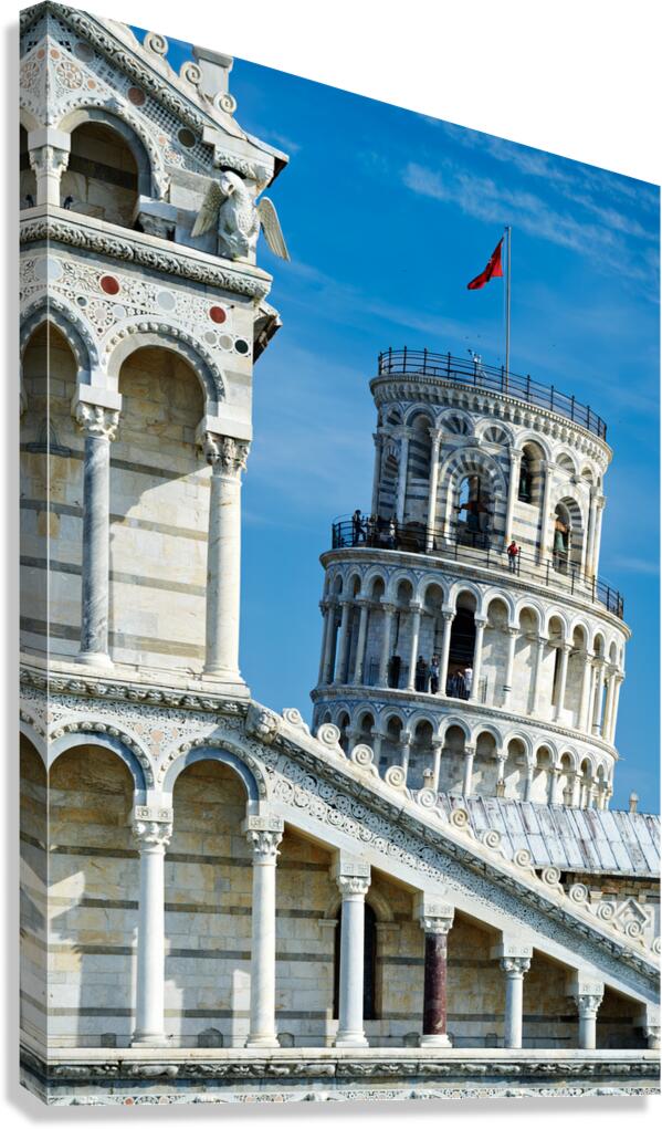 Tourists gather at Piazza dei Miracoli in Pisa