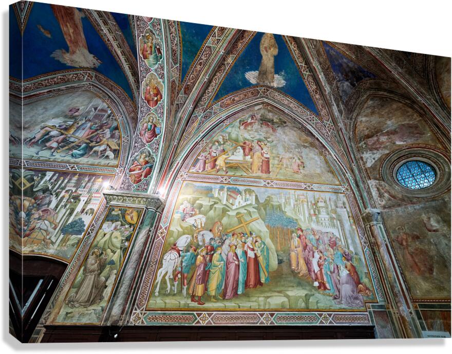 Visit frescos in the Chapel of the Daily Cross in Volterra