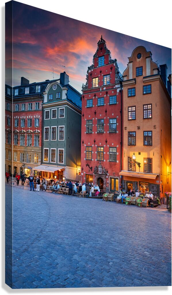 Stortorget square buzzing with people in Gamla Stan
