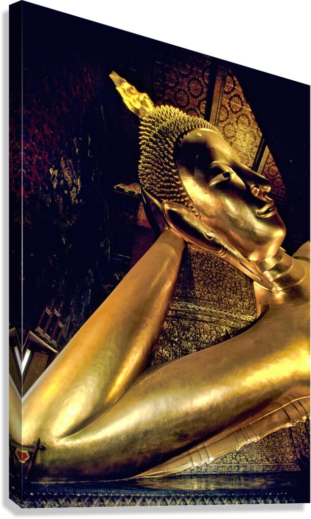 Reclining Buddha statue at Wat Pho temple in Bangkok