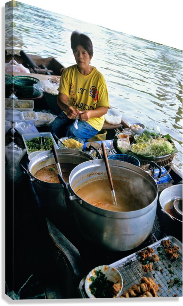 Floating market in Bangkok showcases local food and lifestyle