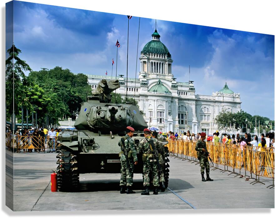 2006 Bangkok coup with public backing and military force