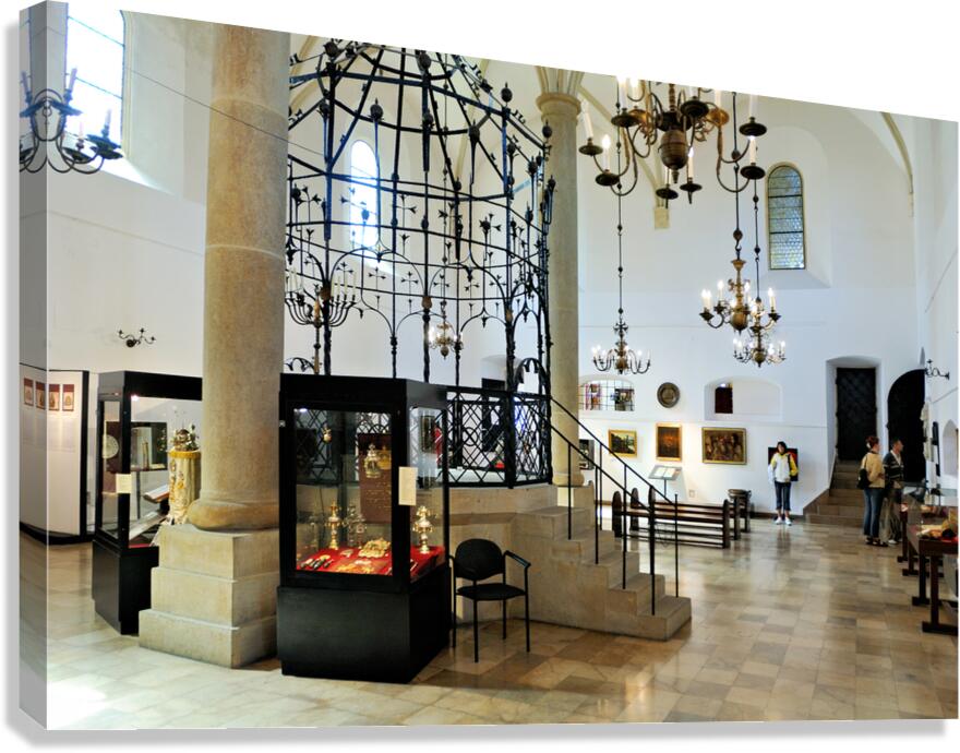 Visit to the historic synagogue in Krakow Poland