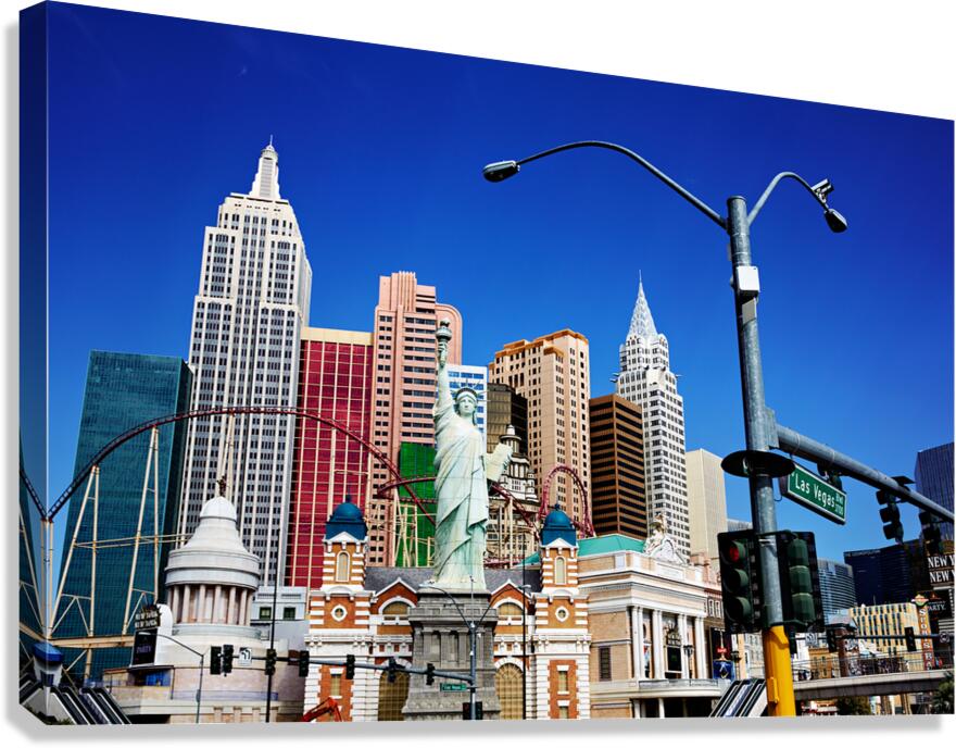 View of New York Hotel and Casino in Las Vegas with skyline