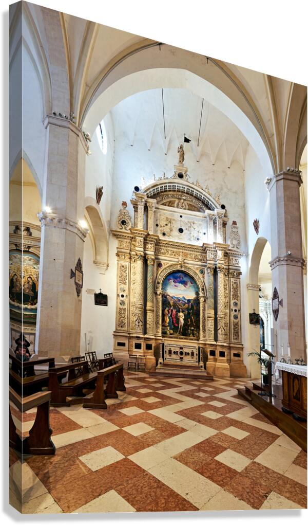 Visit to santa corona catholic church in vicenza italy