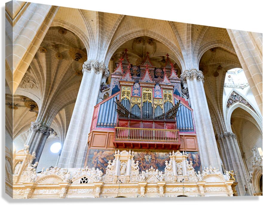 Cathedral of the Savior in Zaragoza shows organ and details