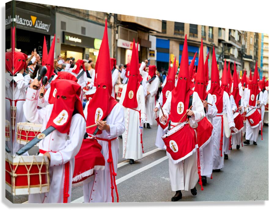 Zaragozas Easter processions attract many visitors
