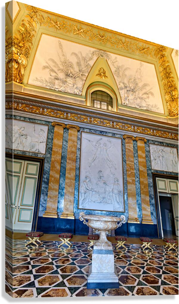 Exploring the hall of mars in caserta royal palace