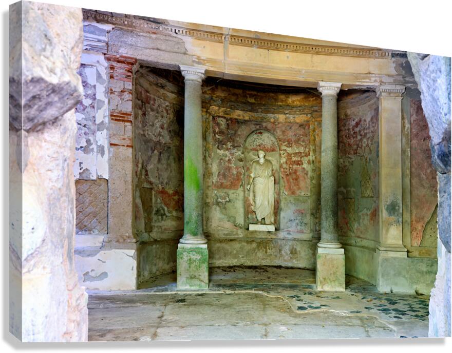 Exploring the cryptoporticus at Venuss Bath