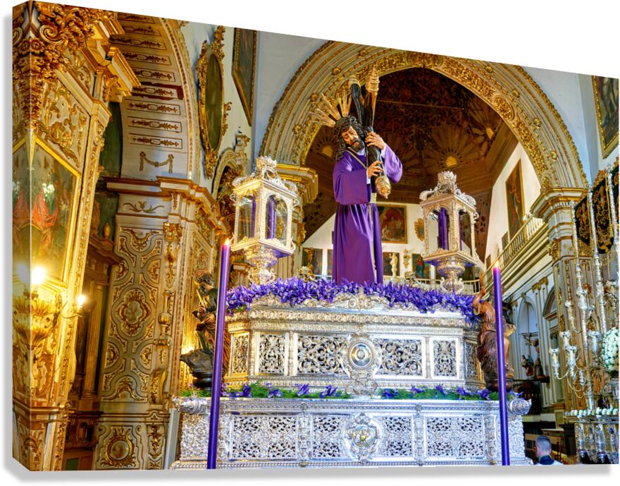 Preparing for Holy Week processions in Granada