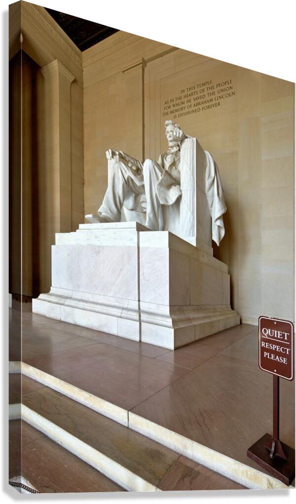 Lincoln statue in Washingtons memorial