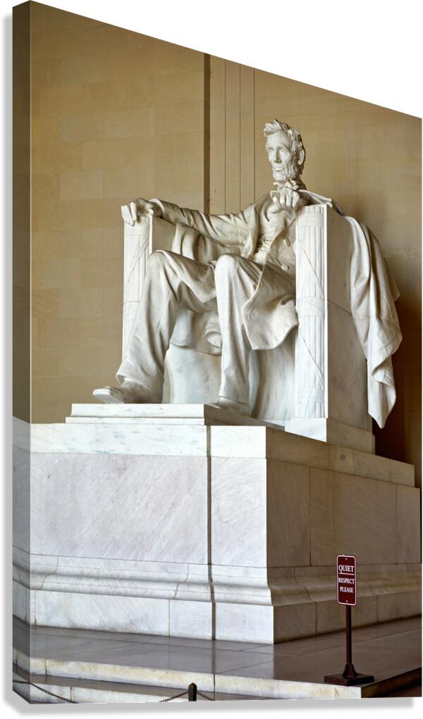 Lincoln Memorial statue in Washington DC