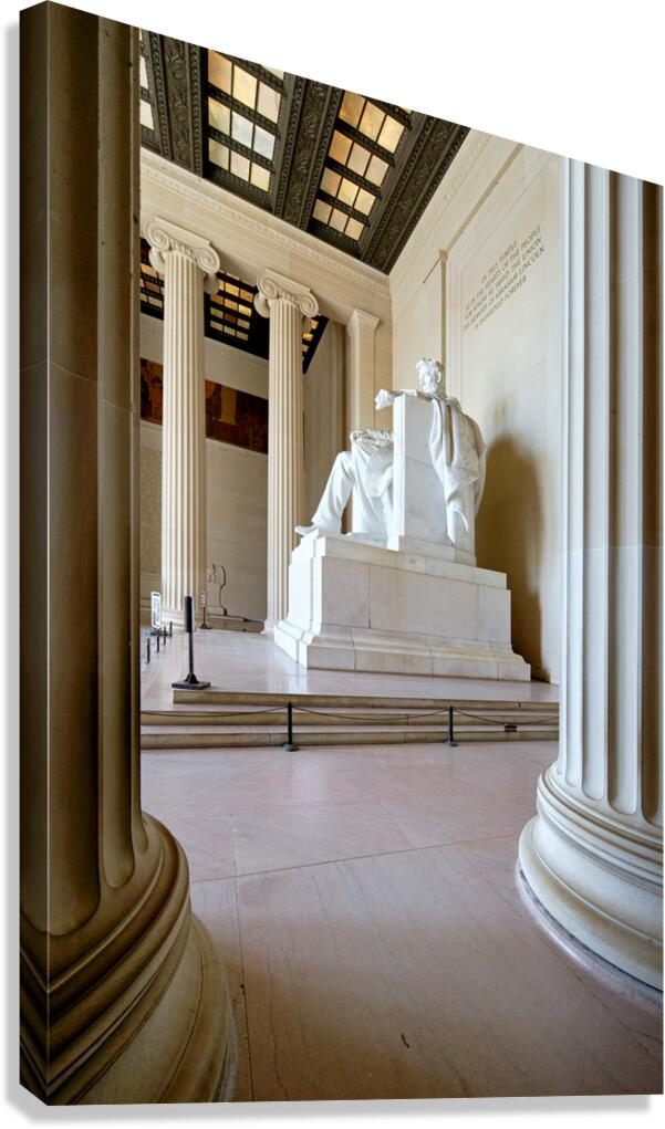 Lincoln statue at Lincoln Memorial in Washington DC