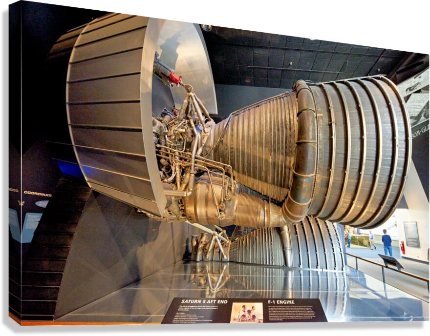 F 1 engine display at Smithsonian Air and Space Museum