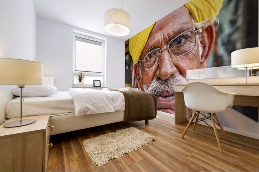 Senior man in yellow turban in Jaisalmer Rajasthan India Impression murale