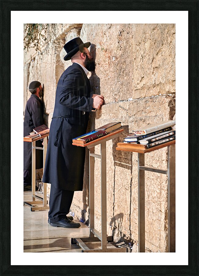 Prayers at the western wall in jerusalem Picture Frame print