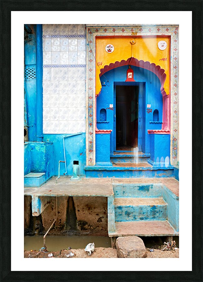Decorated painted house in Bundi Rajasthan attracts attention Picture Frame print