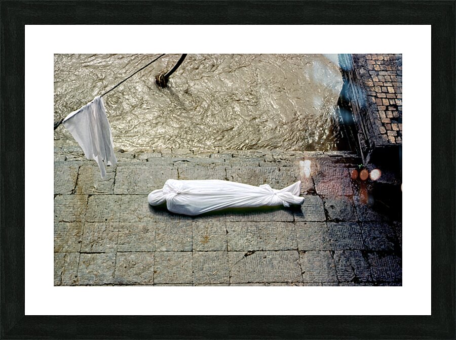 Cremation ceremony at Pashupatinath in Kathmandu Nepal Picture Frame print